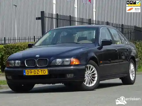 BMW 523i 2000