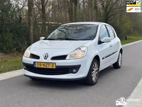 Renault Clio 1.2 16V 75 2009