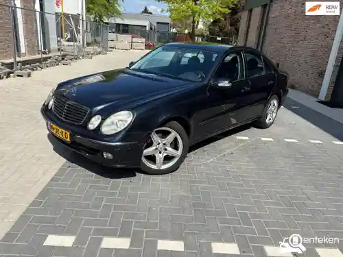 Mercedes-Benz E 240 2002