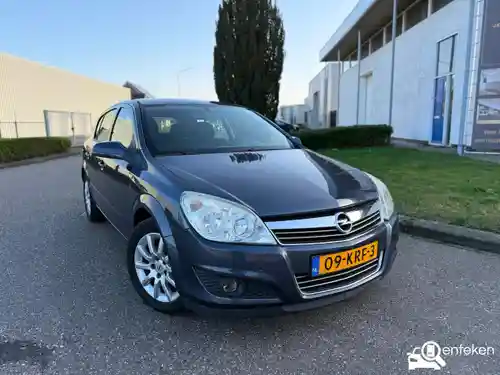 Opel Astra 1.6 2010