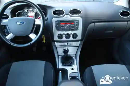 Ford Focus 1.6 2010
