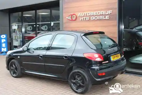 Peugeot 206 75 2011