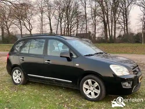 KIA Carens 2.0 2009