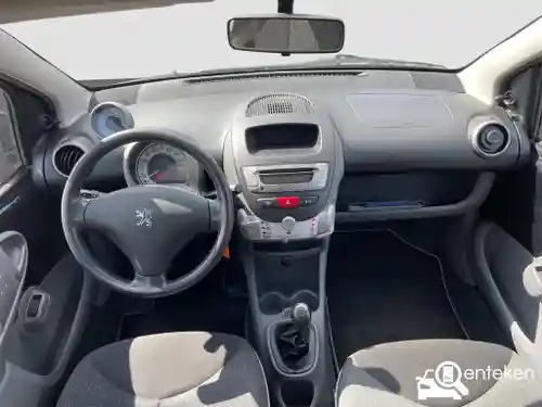 Peugeot 107 1.0 70 2010