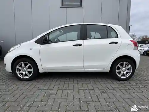 Toyota Yaris 1.0 2010