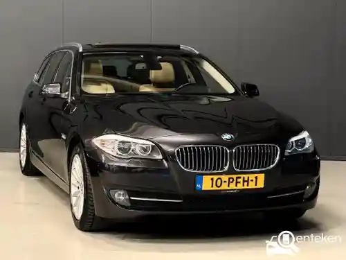 BMW 523i Touring 2011
