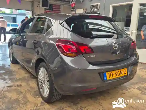 Opel Astra 1.4 2011