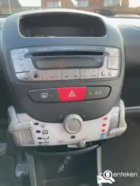 Peugeot 107 1.0 68 2012