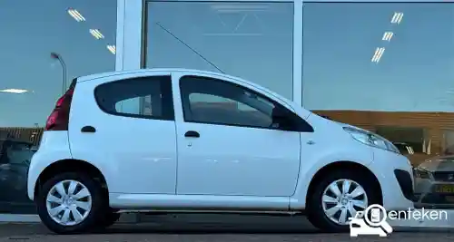 Peugeot 107 1.0 68 2012