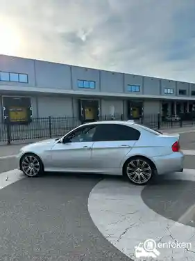 BMW 318i 2008