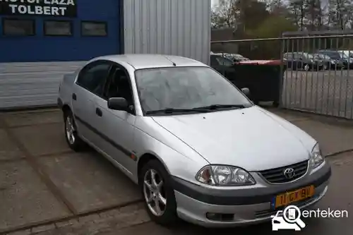 Toyota Avensis 1.6 2001