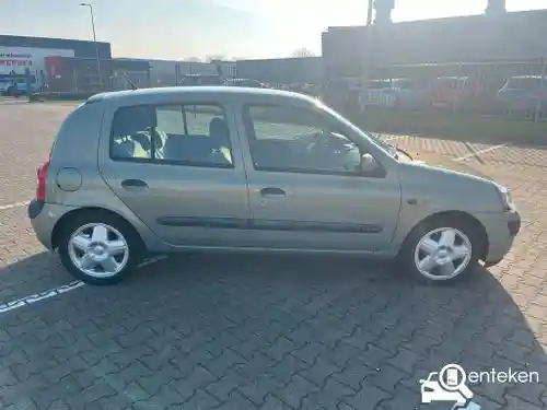 Renault Clio 1.6 16V 2002