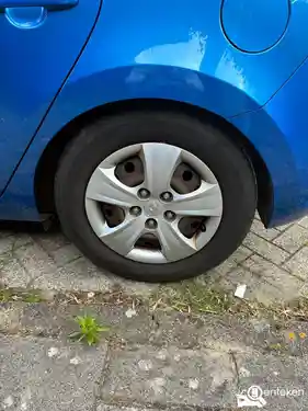 Hyundai i30 1.4 blue 2010