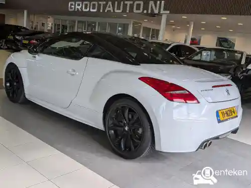 Peugeot RCZ 155 THP 2011