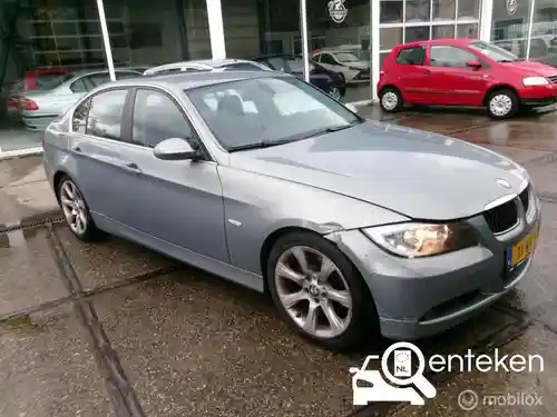 BMW 325i 2005