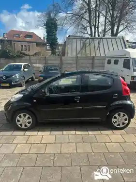Peugeot 107 1.0 70 2011