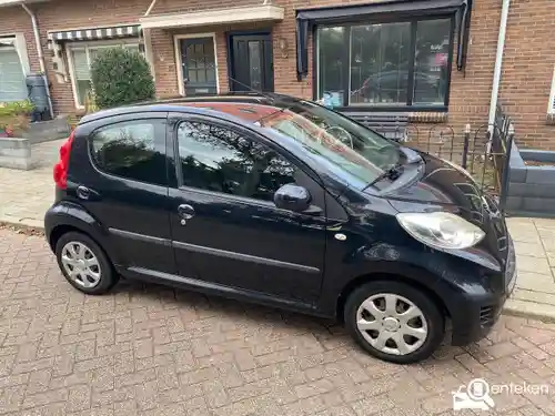Peugeot 107 1.0 70 2012