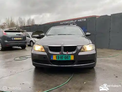 BMW 318i 2006