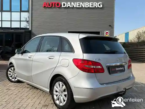 Mercedes-Benz B 180 2013