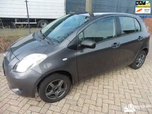 Toyota Yaris 1.0 2008