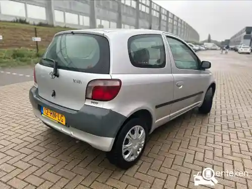 Toyota Yaris 1.0 2001