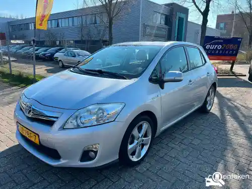 Toyota Auris 1.8 Hybrid 2011