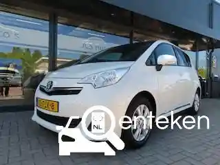 Toyota Verso-S 1.33 2011