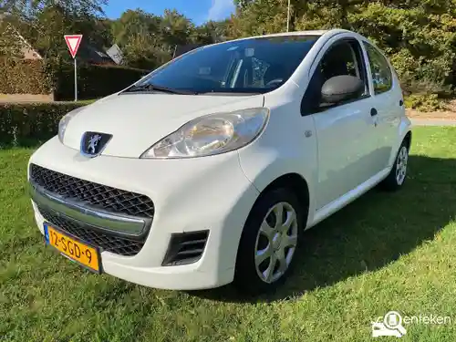 Peugeot 107 1.0 70 2011