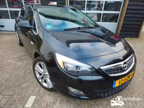 Opel Astra 1.4 Turbo 2011