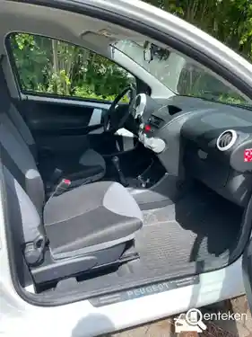 Peugeot 107 1.0 68 2012