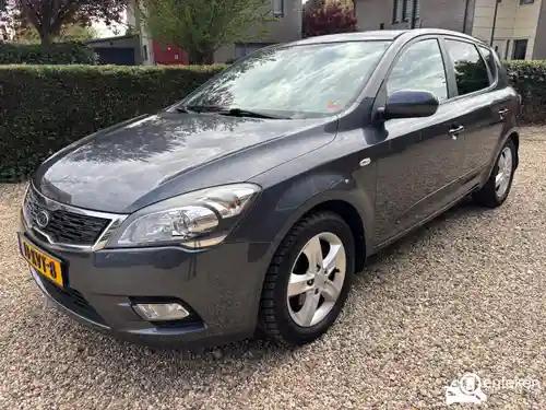 KIA cee´d 1.4 ISG 2010
