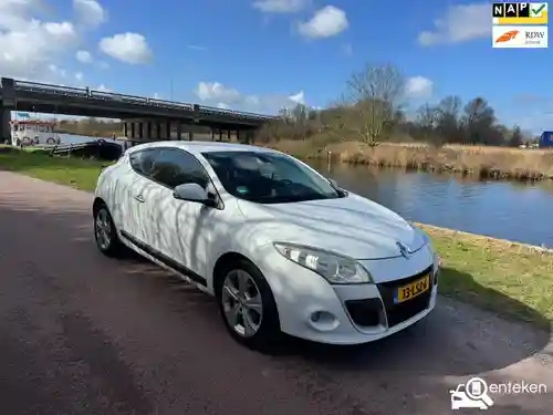 Renault Mégane Coupé TCe 130 2010