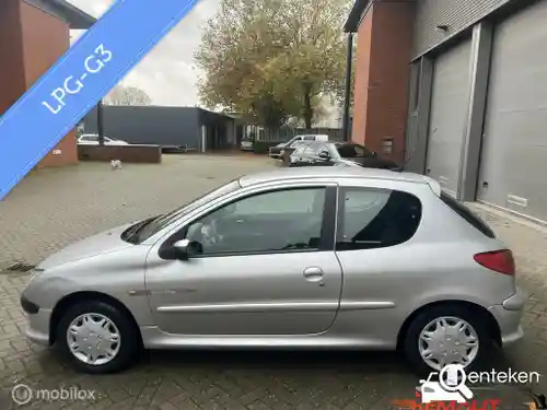 Peugeot 206 75 2003