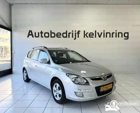 Hyundai i30 cw 1.4 blue 2010