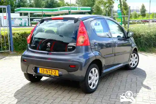 Peugeot 107 1.0 70 2010