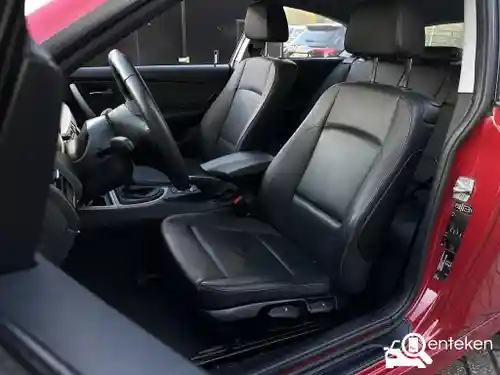 BMW 118i 2011