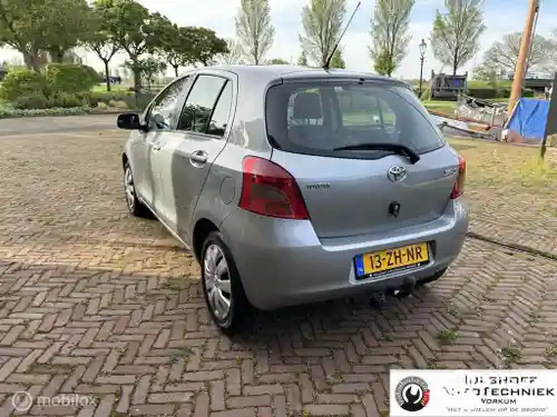 Toyota Yaris 1.3 2008