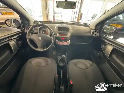Peugeot 107 1.0 68 2013