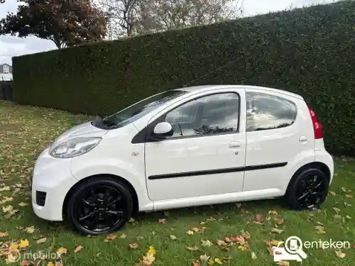 Peugeot 107 1.0 70 2010