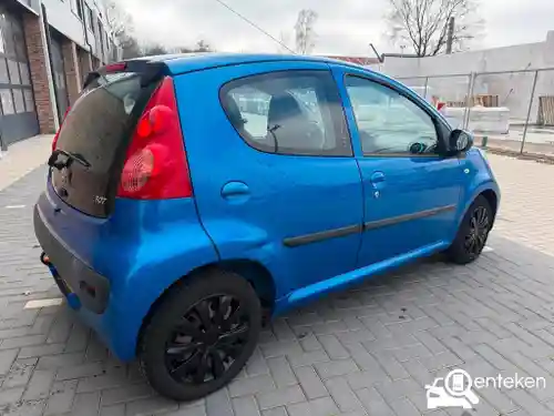 Peugeot 107 1.0 70 2010
