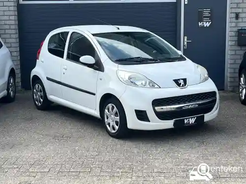 Peugeot 107 1.0 70 2012