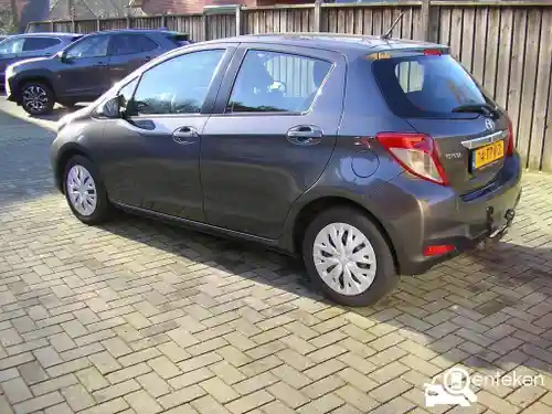 Toyota Yaris 1.33 2012