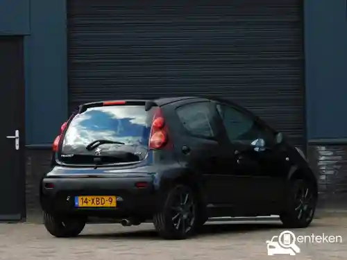 Peugeot 107 1.0 68 2012