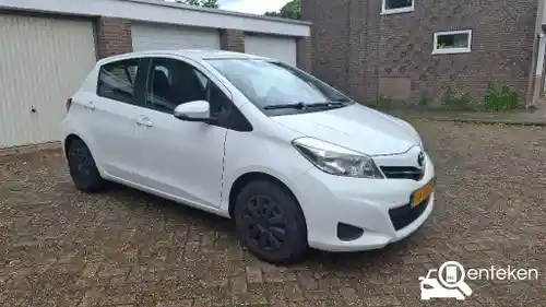 Toyota Yaris 1.0 2012