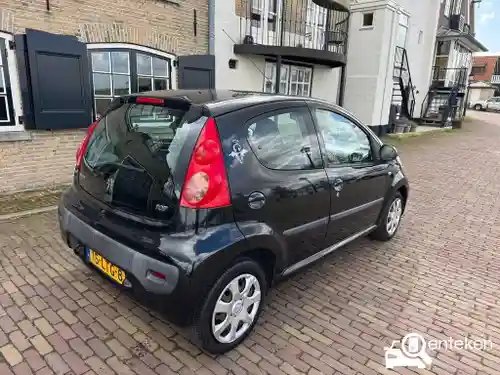 Peugeot 107 1.0 70 2010