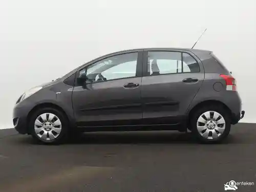 Toyota Yaris 1.33 2010