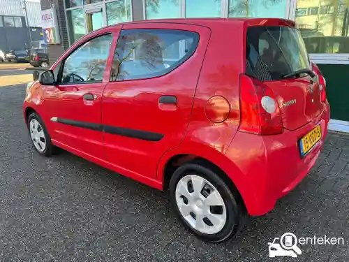Suzuki Alto 1.0 2011