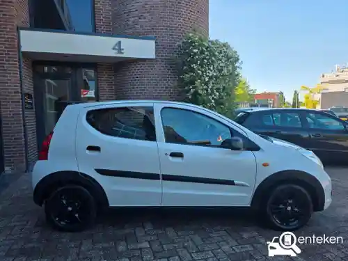 Suzuki Alto 1.0 2011