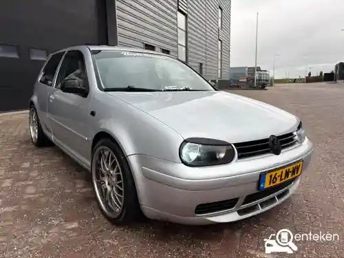 VW Golf 2.3 V5 2003
