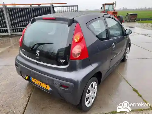 Peugeot 107 1.0 70 2010
